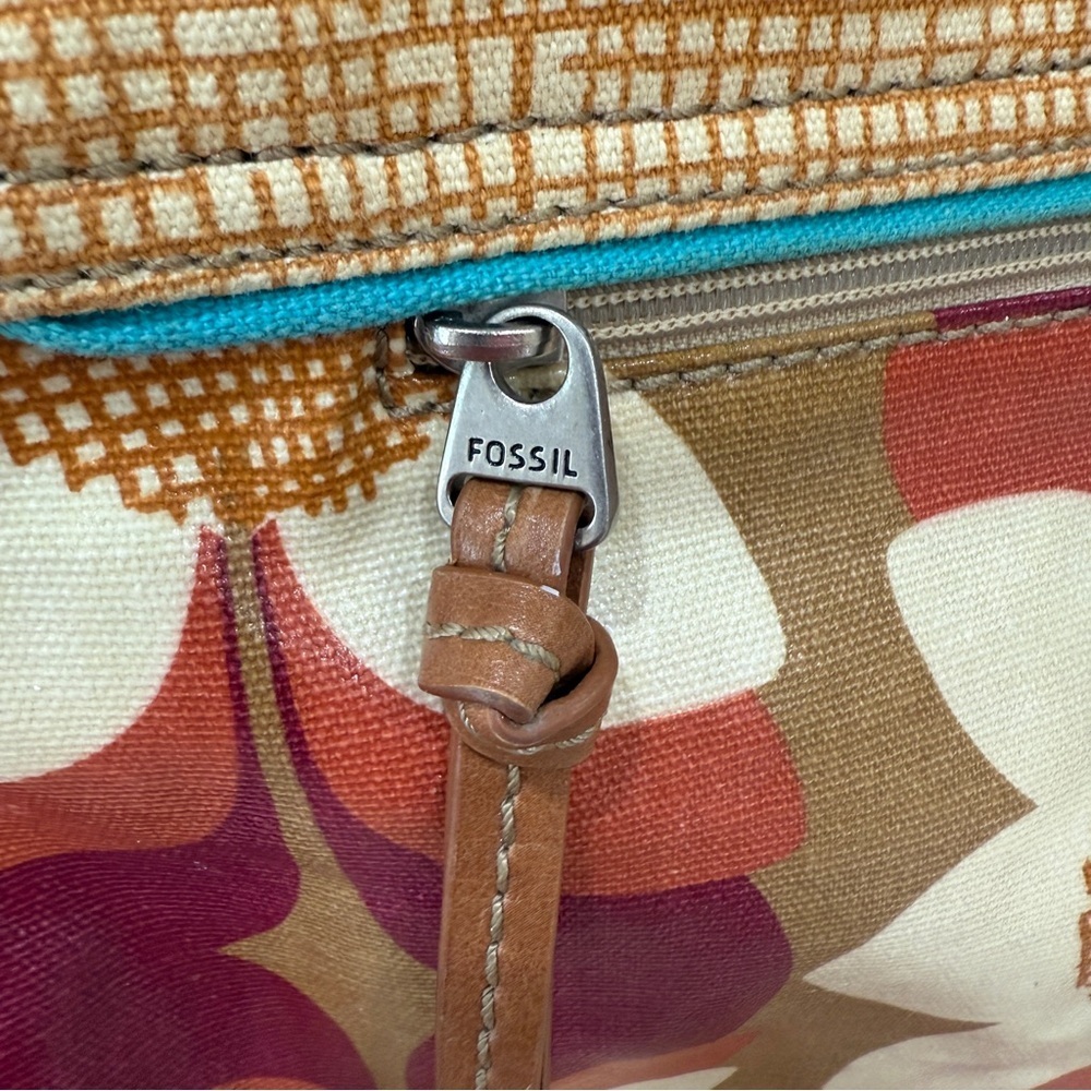 Fossil Key Per Floral Patterned Tote Bag - Brown and Burgundy - Picture 4 of 9